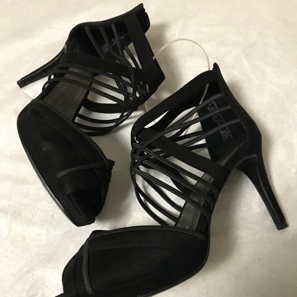 Metaphor Black Sandals - Picture 5 of 6